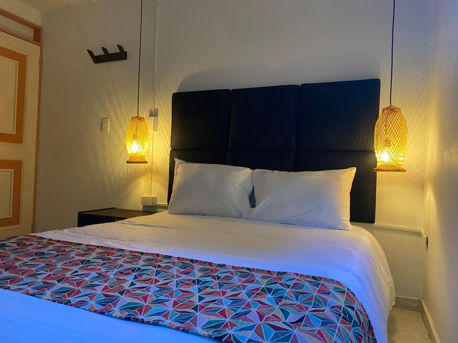 Mahalo Hostel Salento Bagian luar foto