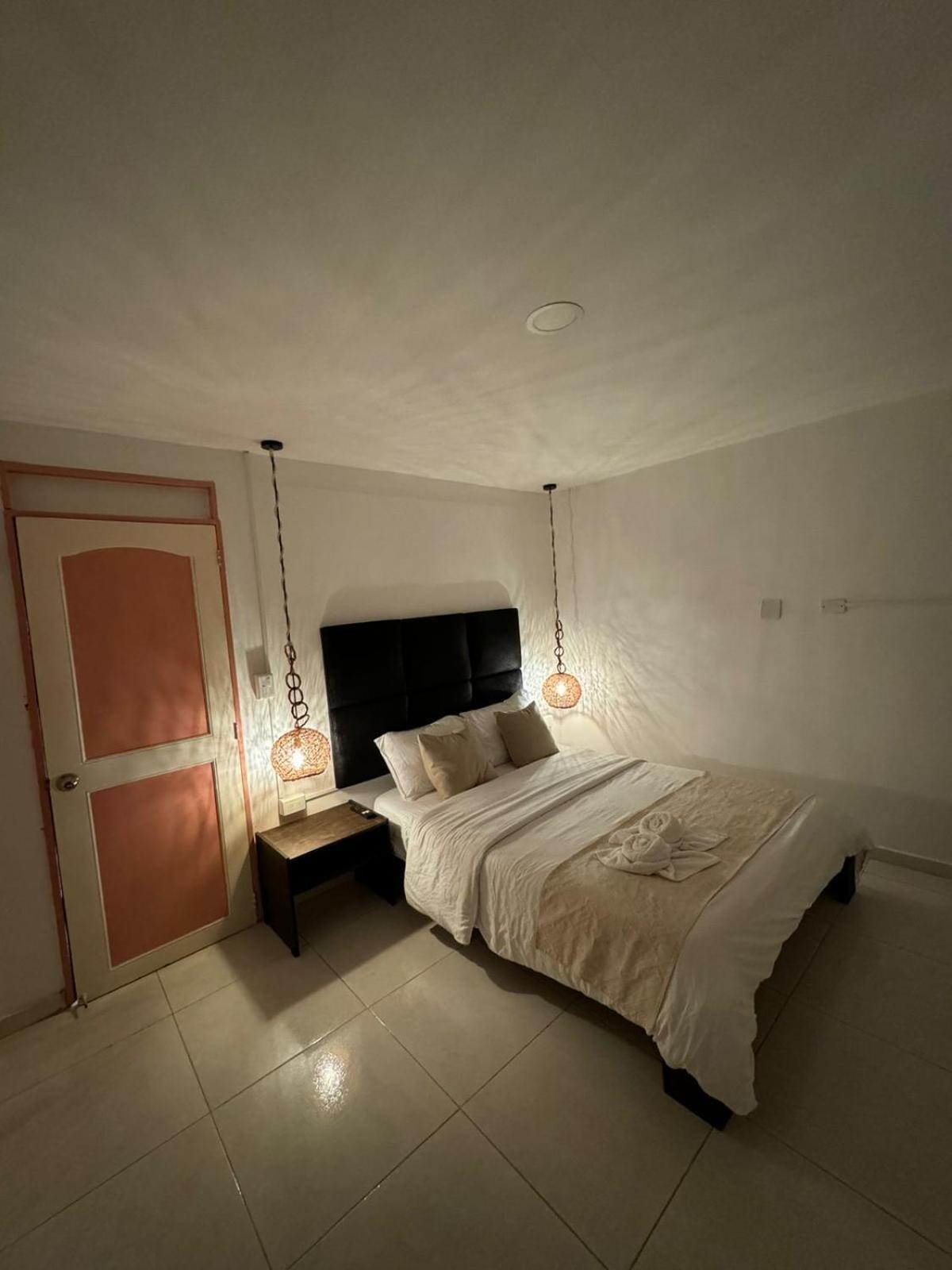 Mahalo Hostel Salento Bagian luar foto